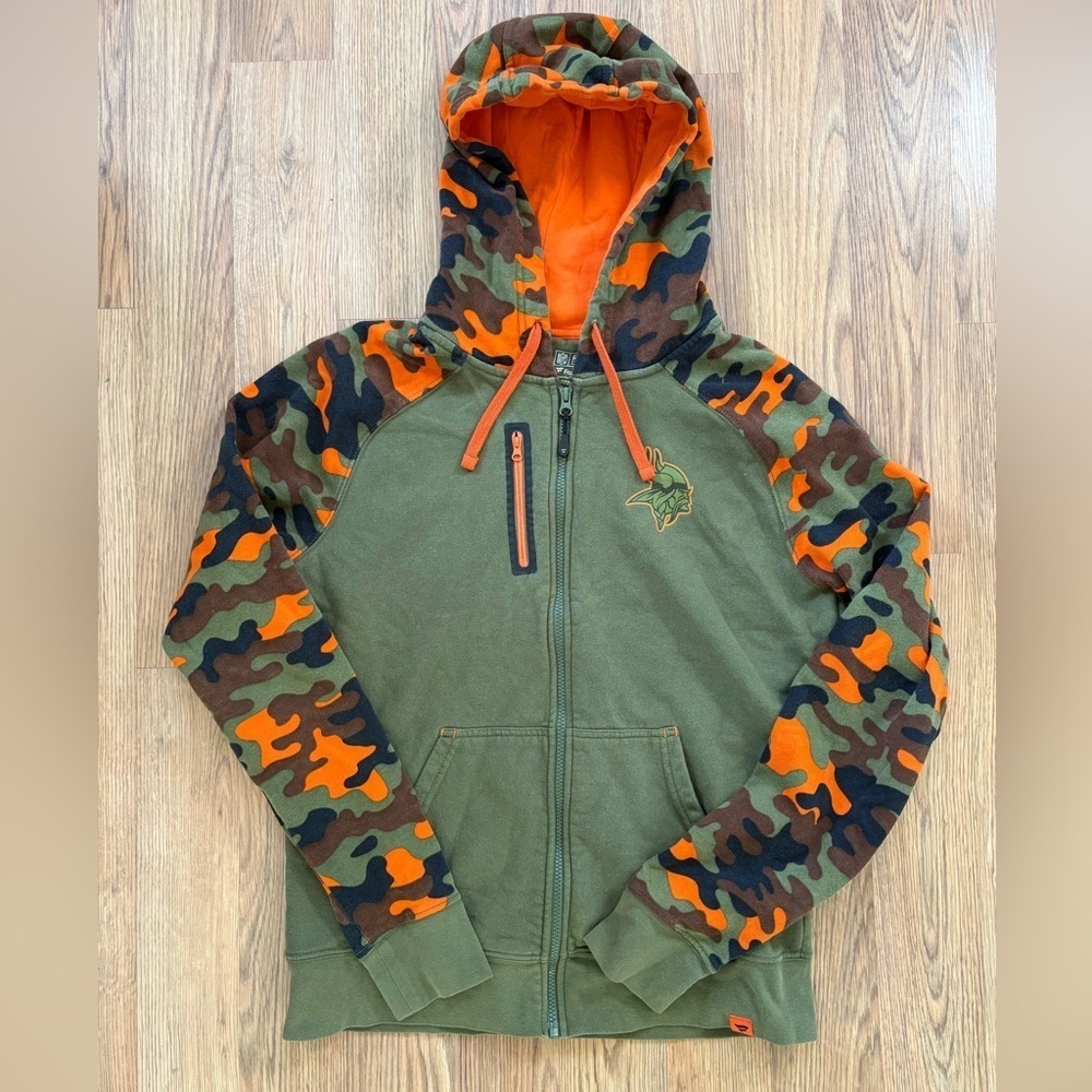 NFL Vikings Camouflage Zip up Sweatshirt for Ultimate Team Spirit